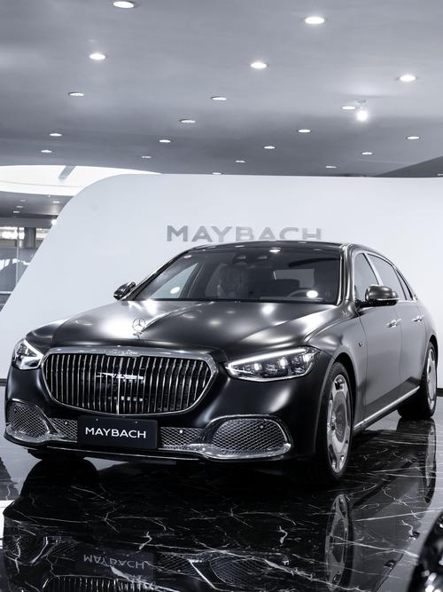 深圳93岚图汽车的售后服务让用户无忧出行，迈巴赫未来的豪华车趋势